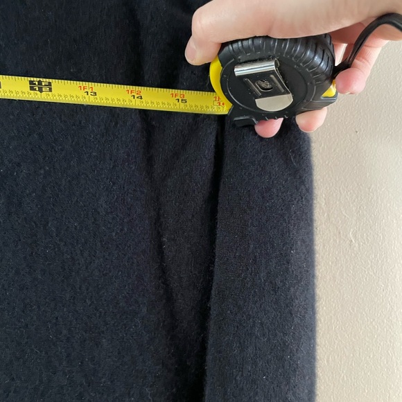 Lands’ End Basic Black Cashmere Crewneck Sweater - Picture 10 of 10